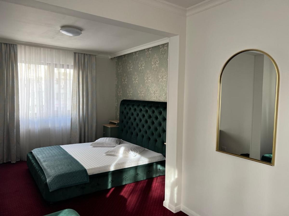 Eden Boutique Accommodation Bucarest Esterno foto
