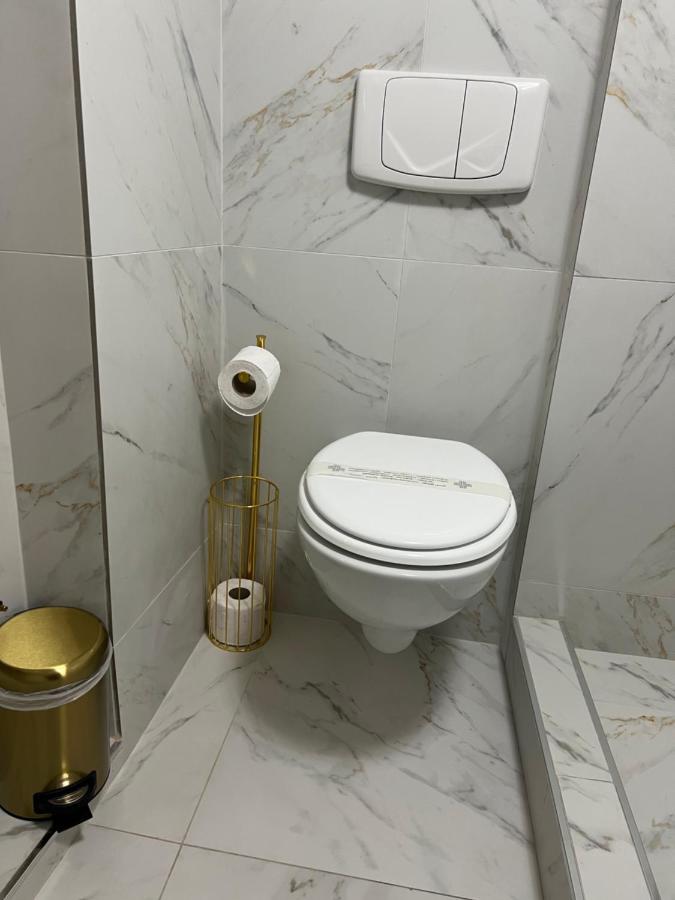 Eden Boutique Accommodation Bucarest Esterno foto