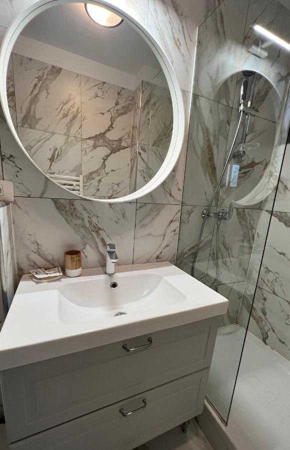 Eden Boutique Accommodation Bucarest Esterno foto