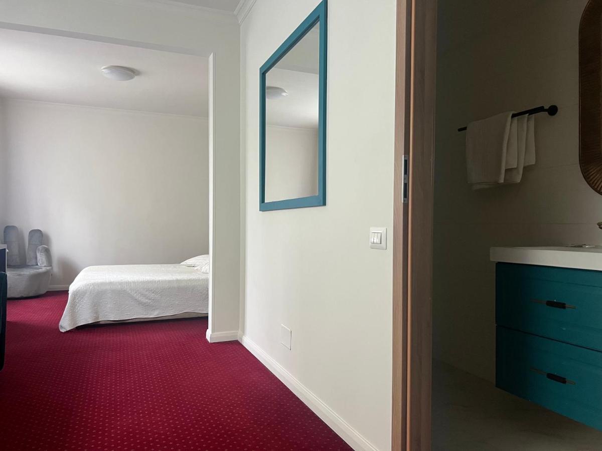 Eden Boutique Accommodation Bucarest Esterno foto