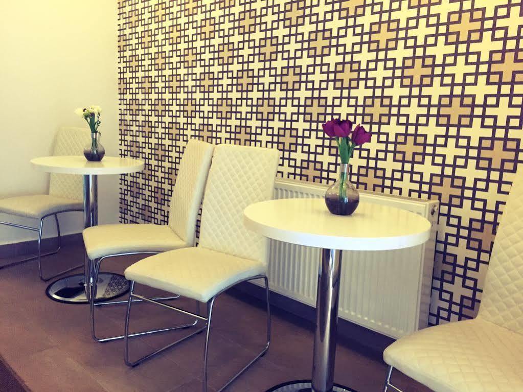 Eden Boutique Accommodation Bucarest Esterno foto