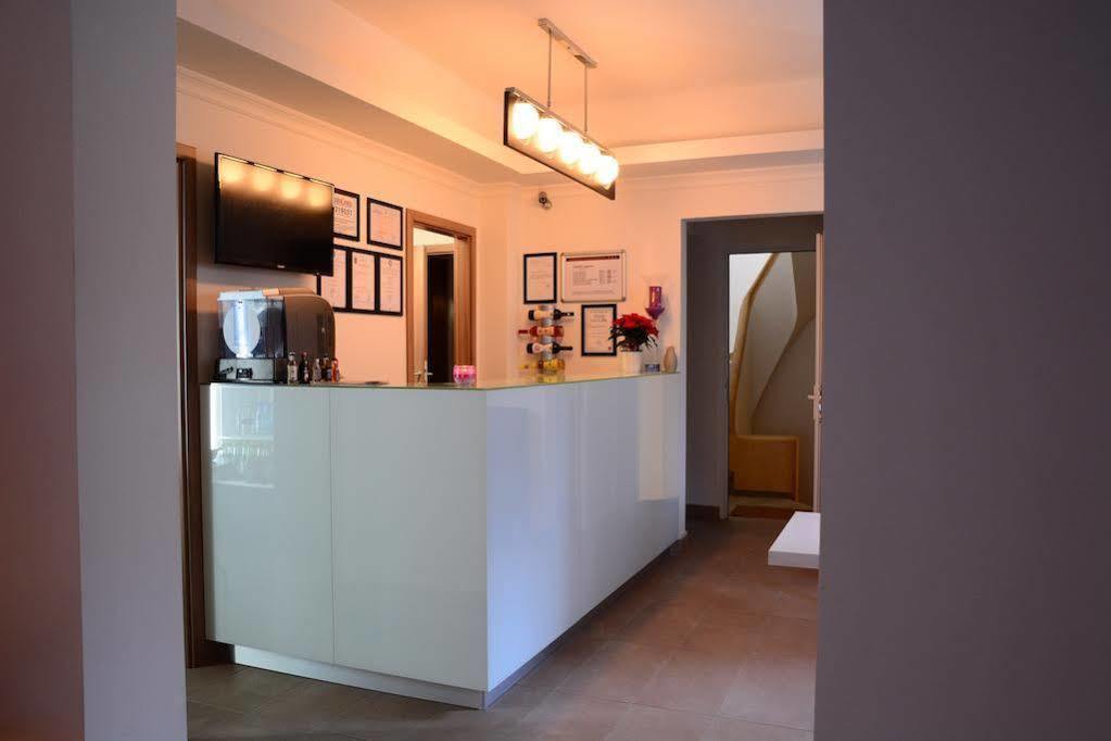 Eden Boutique Accommodation Bucarest Esterno foto